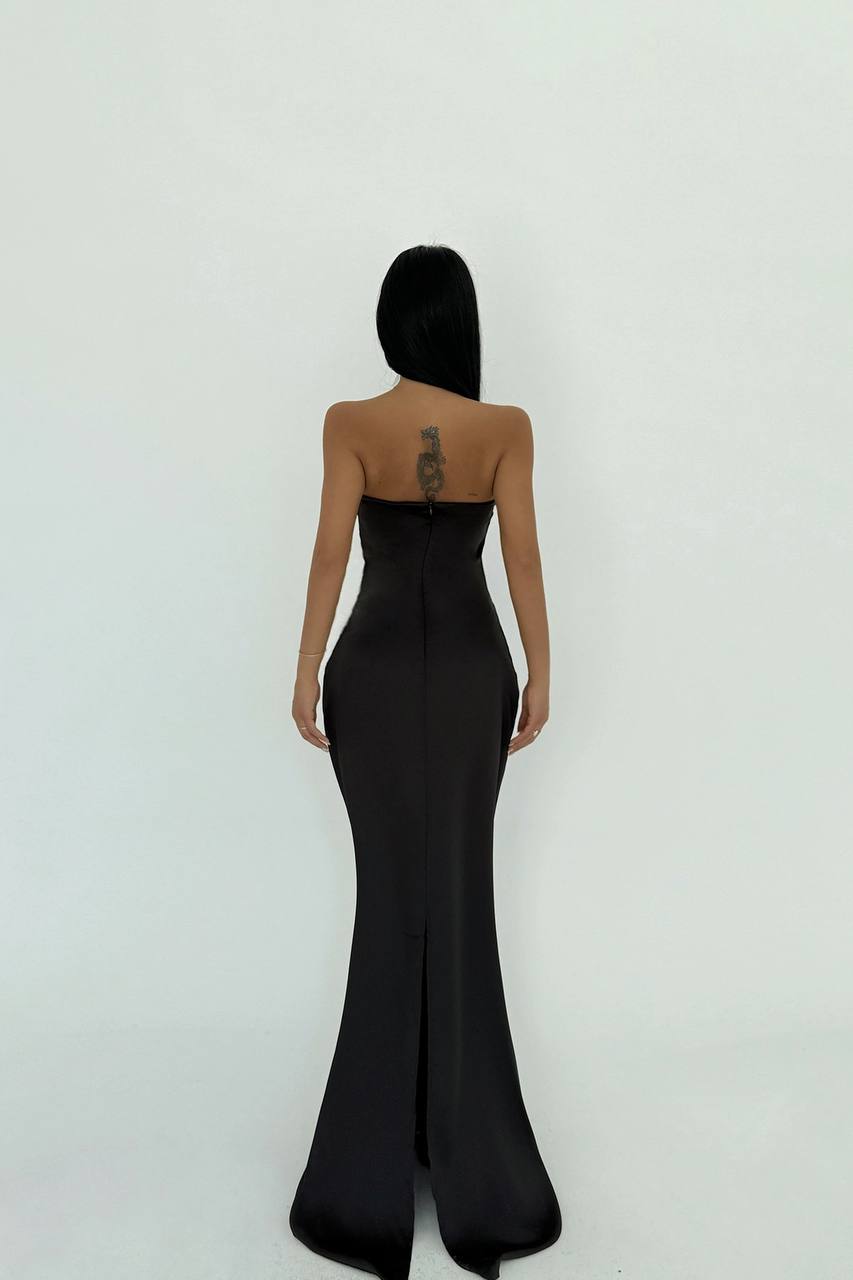 Long pencil black dress. image 1