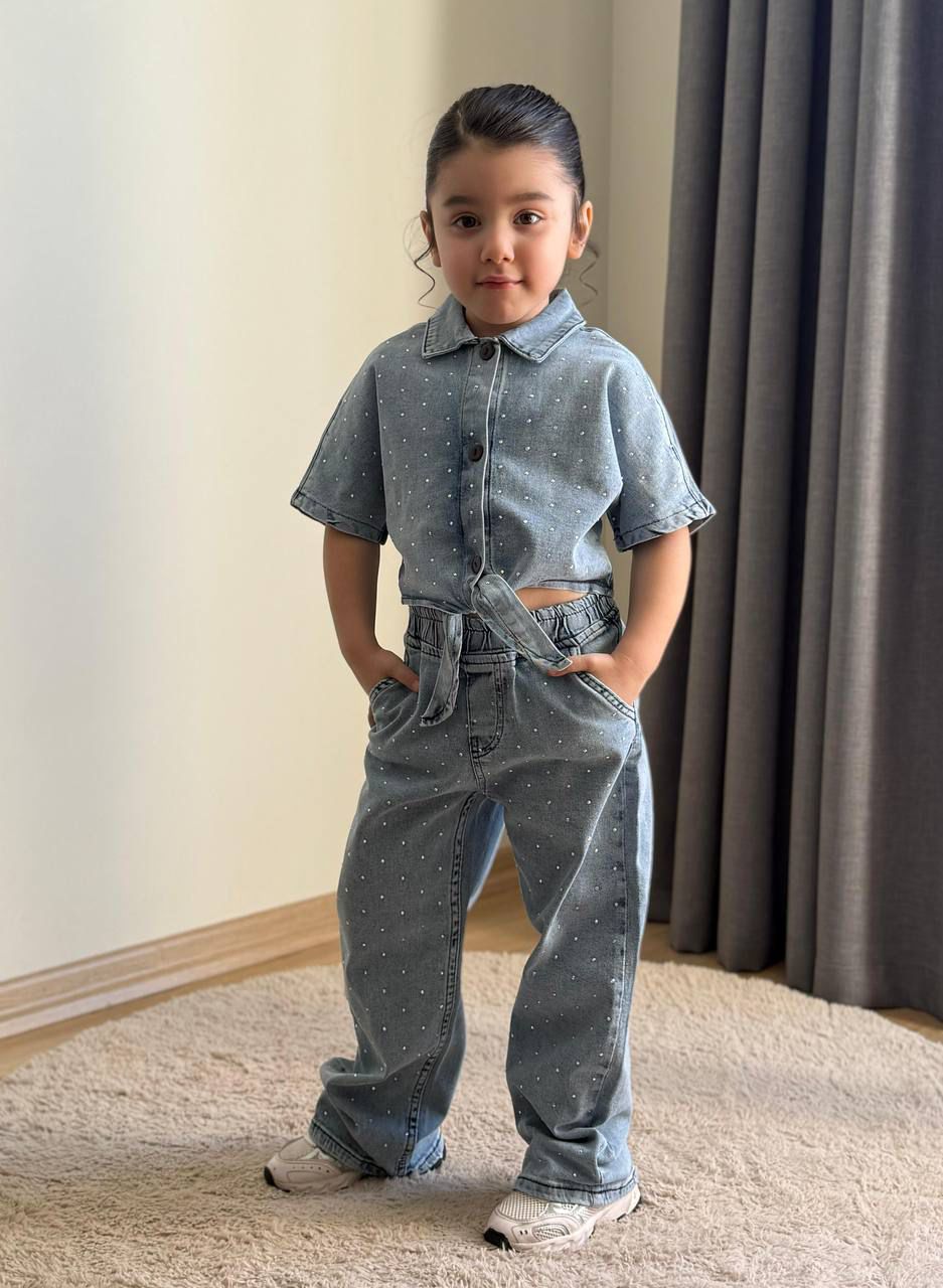 Girls' Two-Piece Rhinestone-Embellished Denim Set: Short-Sleeve Tie-Front Cropped Shirt & Wide-Leg Relaxed Jeans
