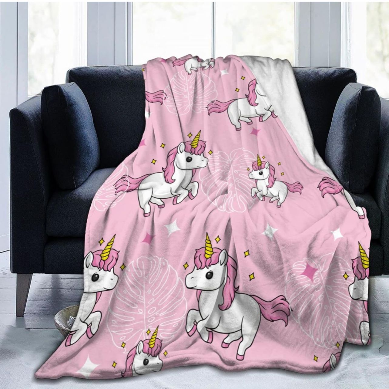 Unicorn blanket image 0
