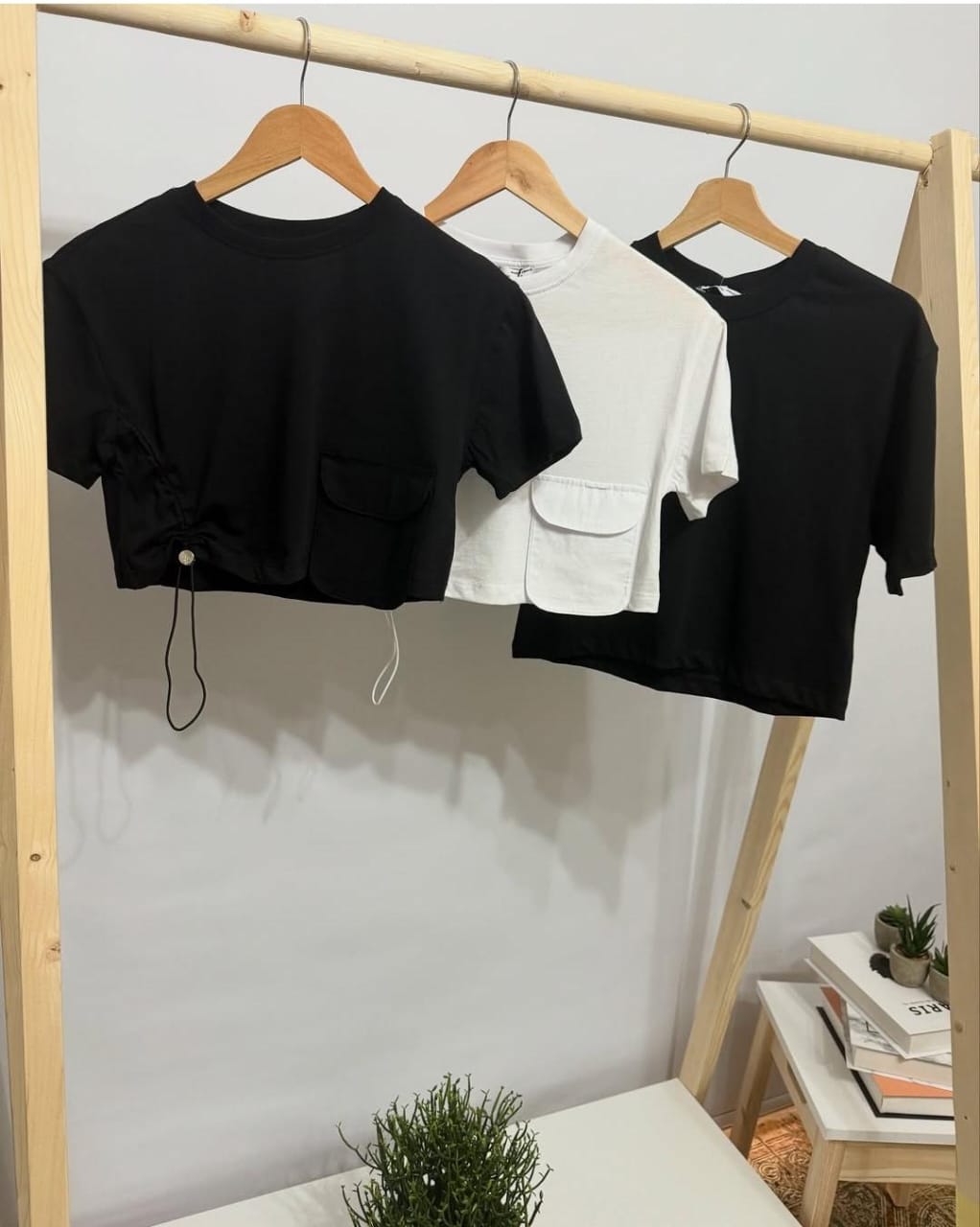 Plain Crop Top New Trendy Basic - Pocket On the front image 0