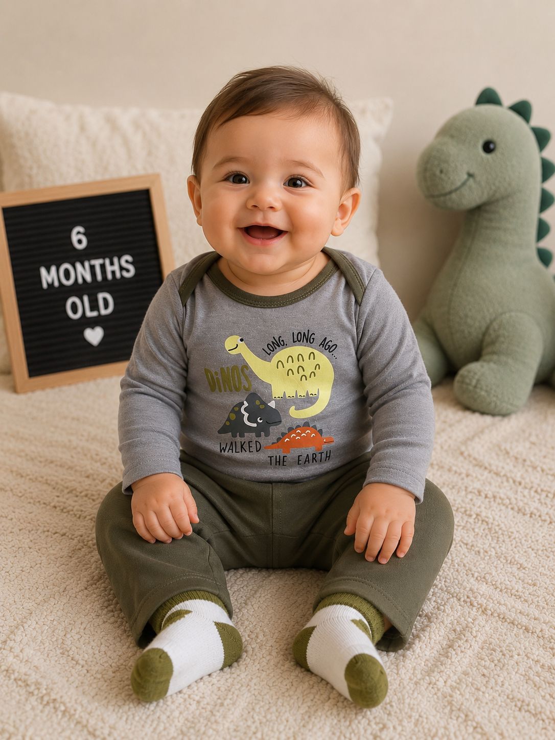 Baby set - body + pants + socks dino print