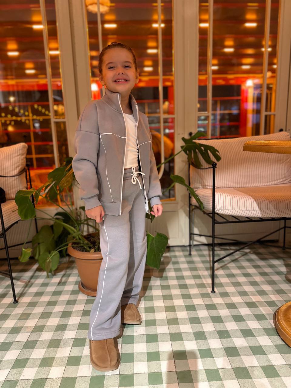 Girls Fleece Set - Hoodie with Zipper and sweatpants