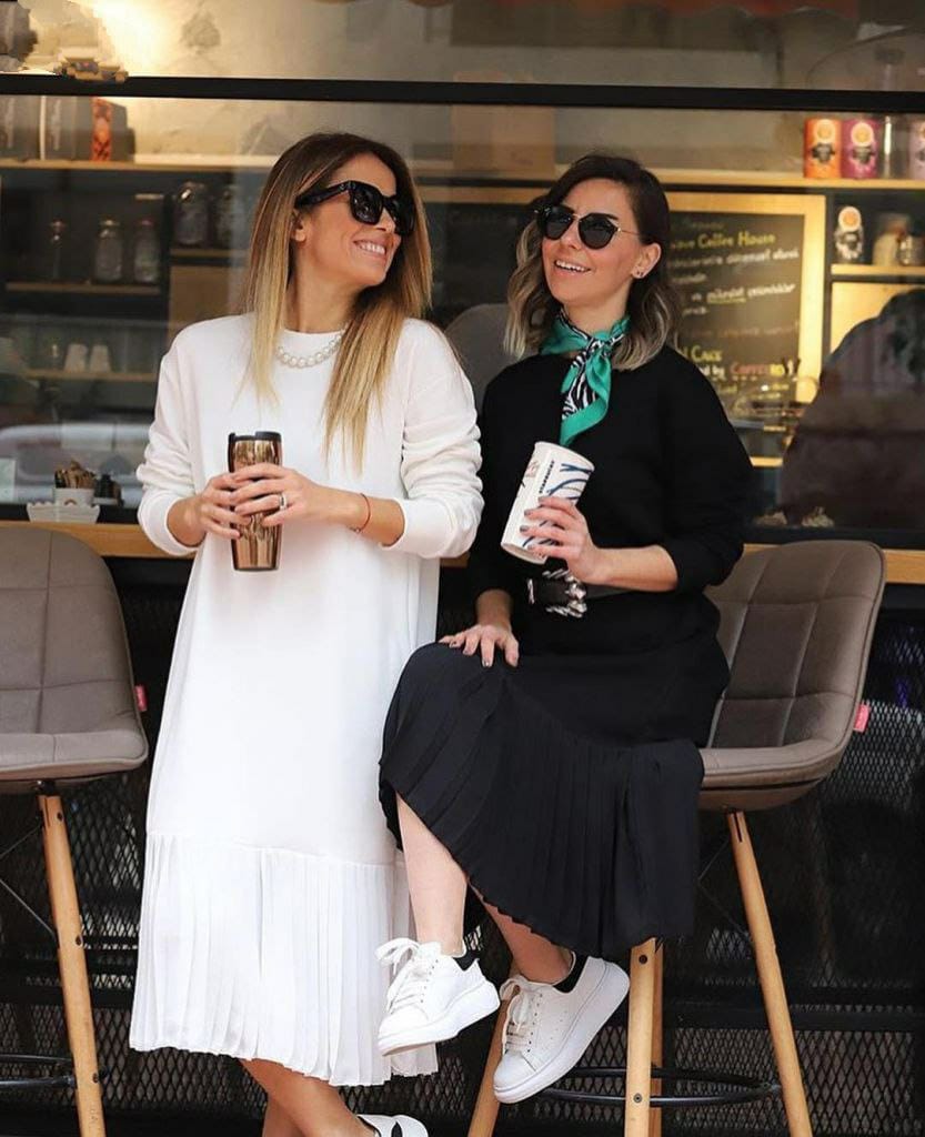 Chic black Elegance image 0