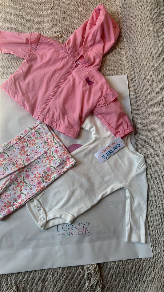Carter’s Baby Girls’ 3 pieces Set image 0