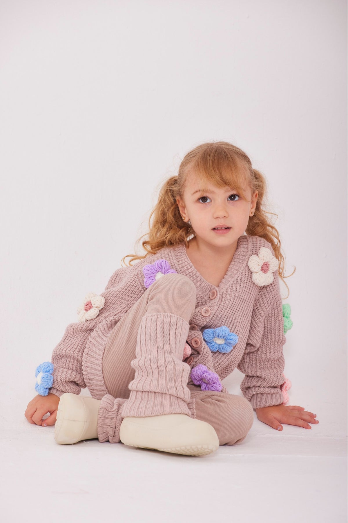Cute Girls Knitwear Set - 3 pieces with socks