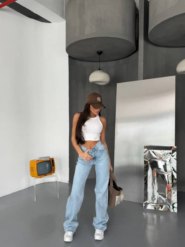 Light Color Washed Denim Wide Leg High Waist - Image 2